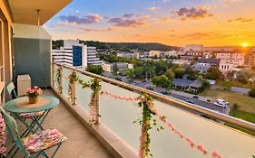 CENTRAL Apartment 84- free parking- spital Recuperare
