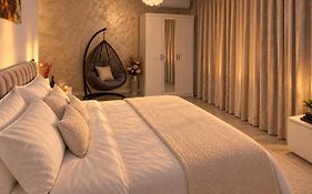 CENTRAL Apartment 84- free parking- spital Recuperare